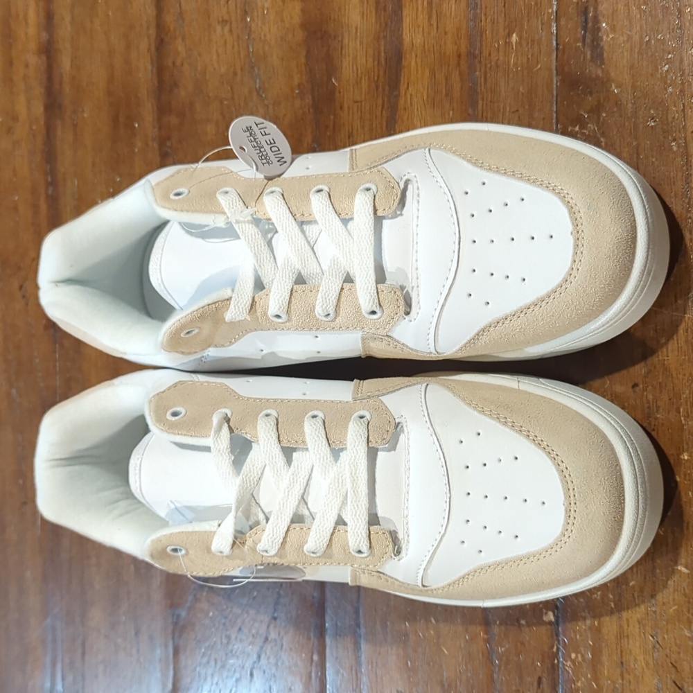Truffle Collection shoes size 9 wide fit